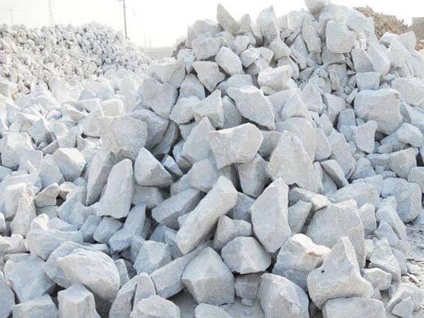تفاوت فلدسپات سدیک و پتاسیک در صنعت کاشی و سرامیک